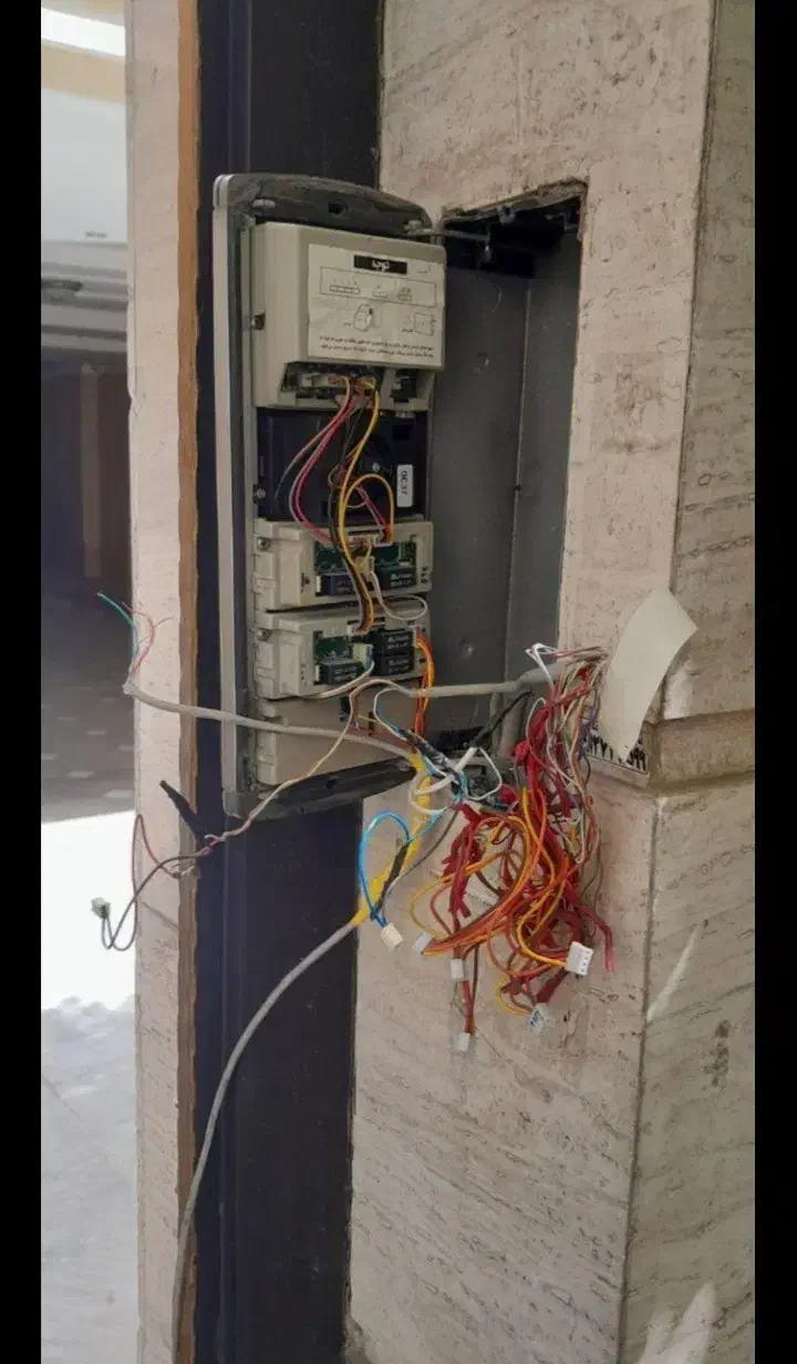 تعمیر انواع آیفون تصویری/برقکار|خدمات پیشه و مهارت|اراک, |دیوار