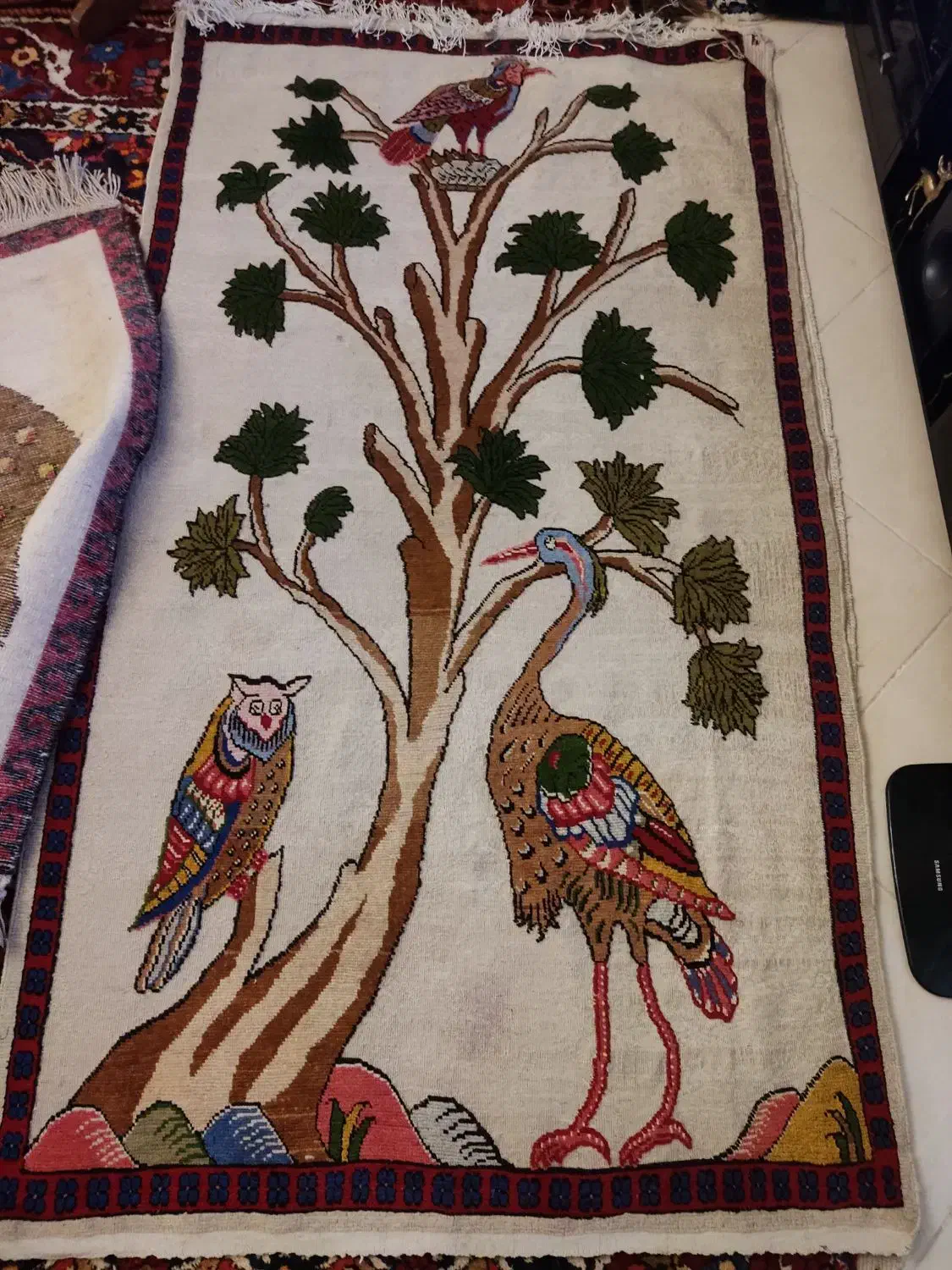 قالی و تابلو فرش دست بافت قدیمی|فرش|رودهن, |دیوار