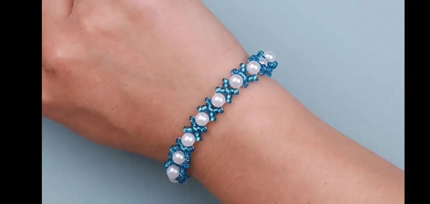 دستبند منجوقی|بدلیجات|بهارستان, |دیوار