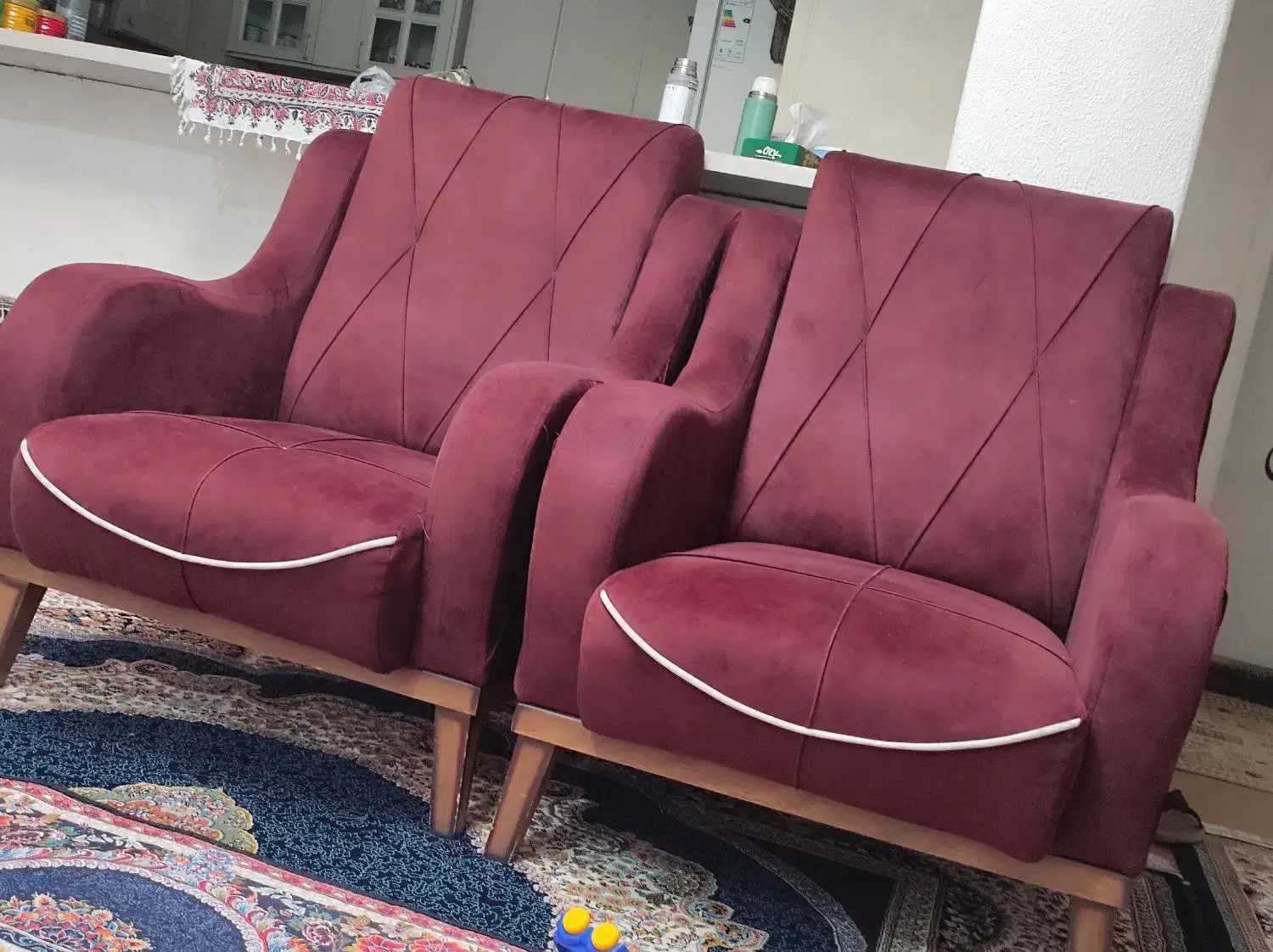 دو مبل اسپرت کاملا سالم|مبلمان خانگی و میز عسلی|شاهین‌شهر, کوی مهدیه|دیوار