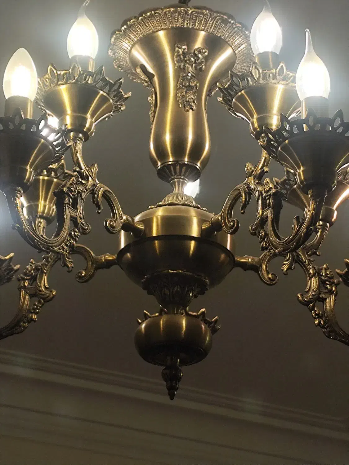 2عدد لوستر برنز 10شاخه +2عدد دیوار کوب 2شاخه|لوستر و چراغ آویز|تهران, جنتآباد شمالی|دیوار