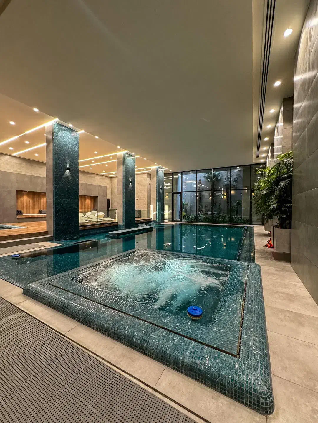 ۲۷۰متـر  اسمـارت مـدرن  طـ۶ فـایـل شـخصـی