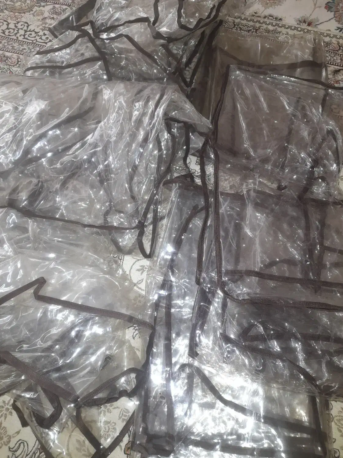 کاور میز نهار خوری تمیز وقابل استفاده .|مبلمان خانگی و میز عسلی|خمینیشهر, |دیوار