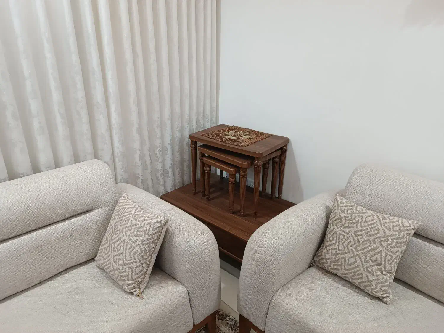 فروش مبلمان راحتی سفید|مبلمان خانگی و میز عسلی|خرمدره, |دیوار