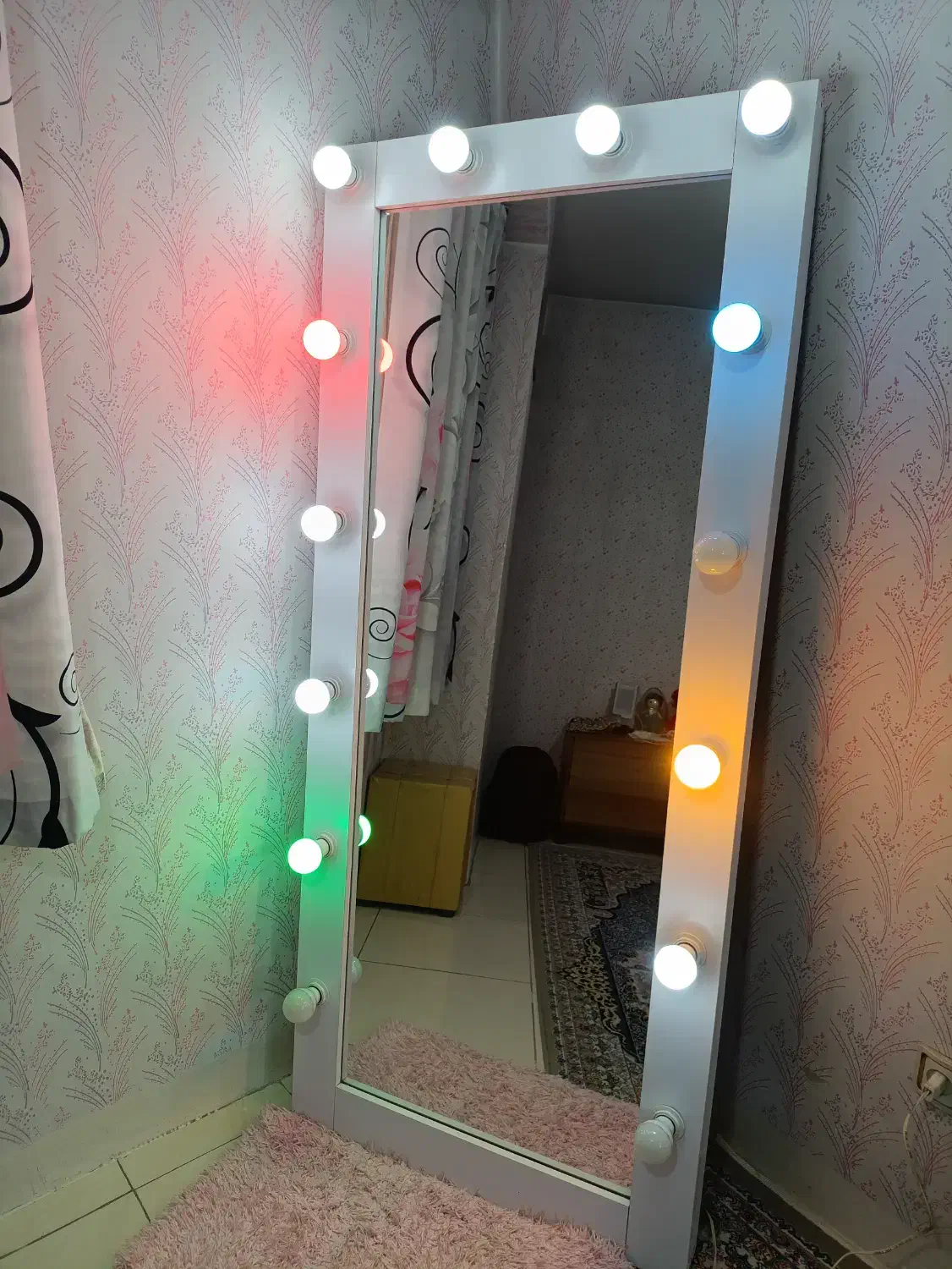 آینه قدی لامپ دار|آینه|ری, علایین|دیوار