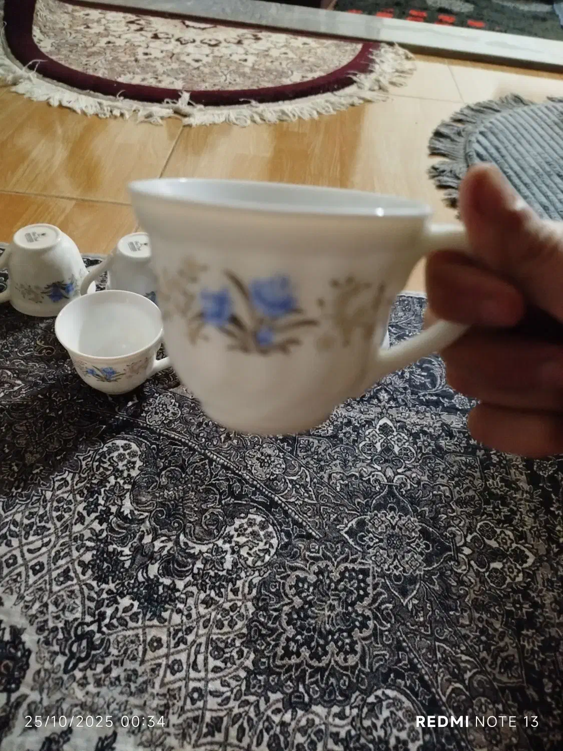 تعدادی ظروف پذیرایی|ظروف سرو و پذیرایی|مرند, |دیوار