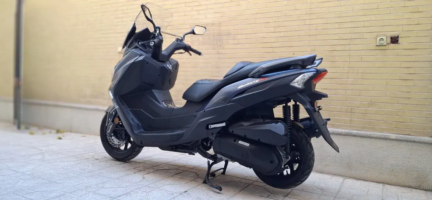 جویمکس ۳۰۰سی سی|موتورسیکلت|اصفهان, باغ گلها|دیوار