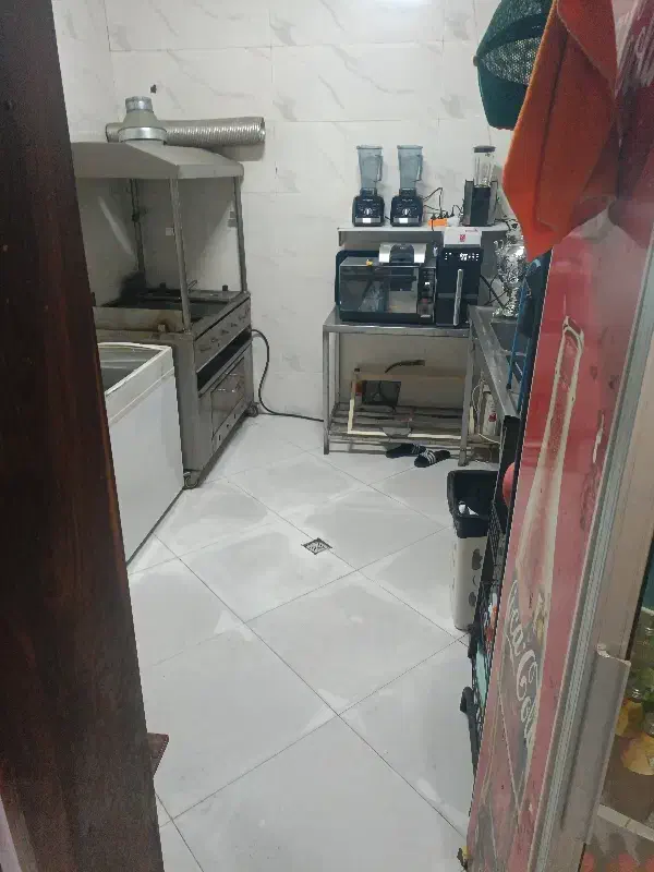 همکار خانوم برای کار در کافه فست فود|استخدام خدمات فروشگاه و رستوران|رباطکریم, رباطکریم|دیوار