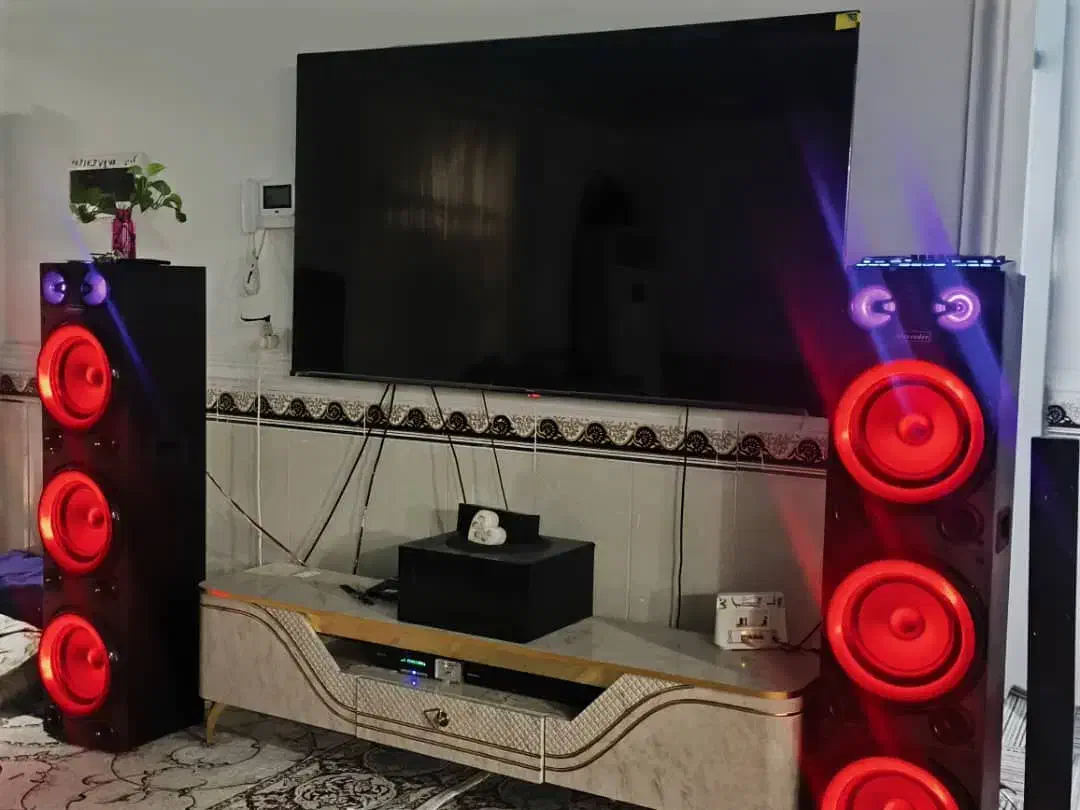 تلویزیون هایسنس 75 اینچ|تلویزیون و پروژکتور|بوشهر, |دیوار