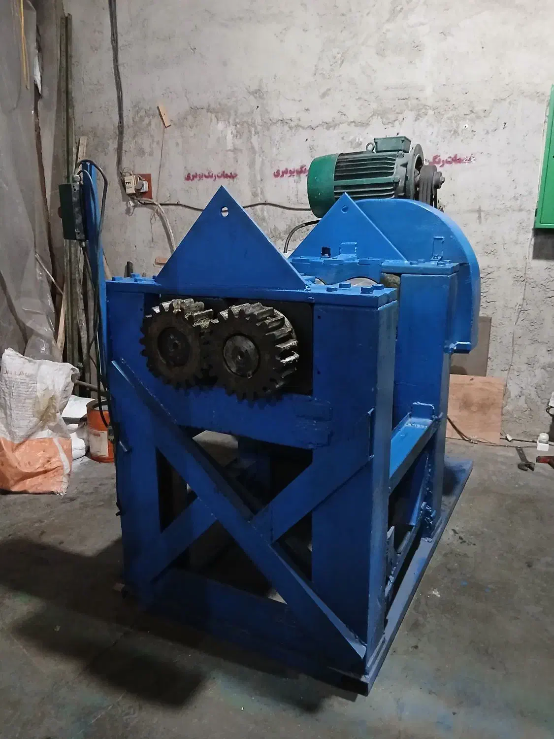 غلطک لاستیک سازی و پرس لاستیک سازی|ماشین‌آلات صنعتی|کرج, کمال‌شهر|دیوار