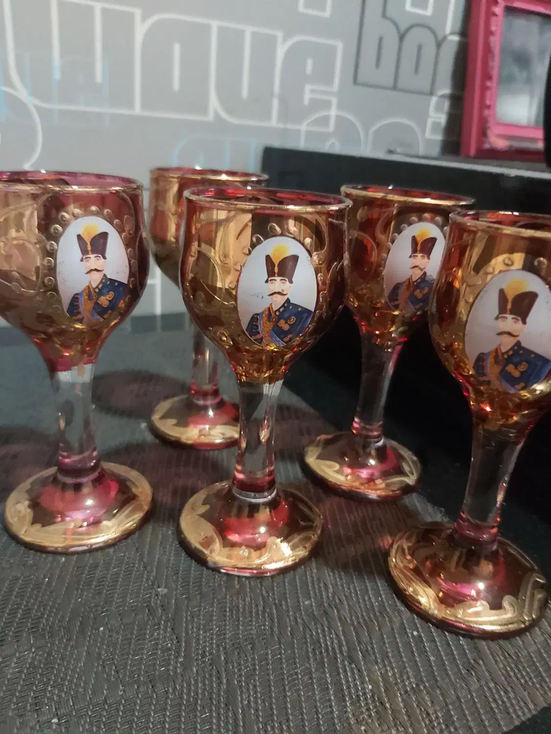 گیلاس خوری شاه عباسی|کلکسیون اشیاء عتیقه|تبریز, |دیوار