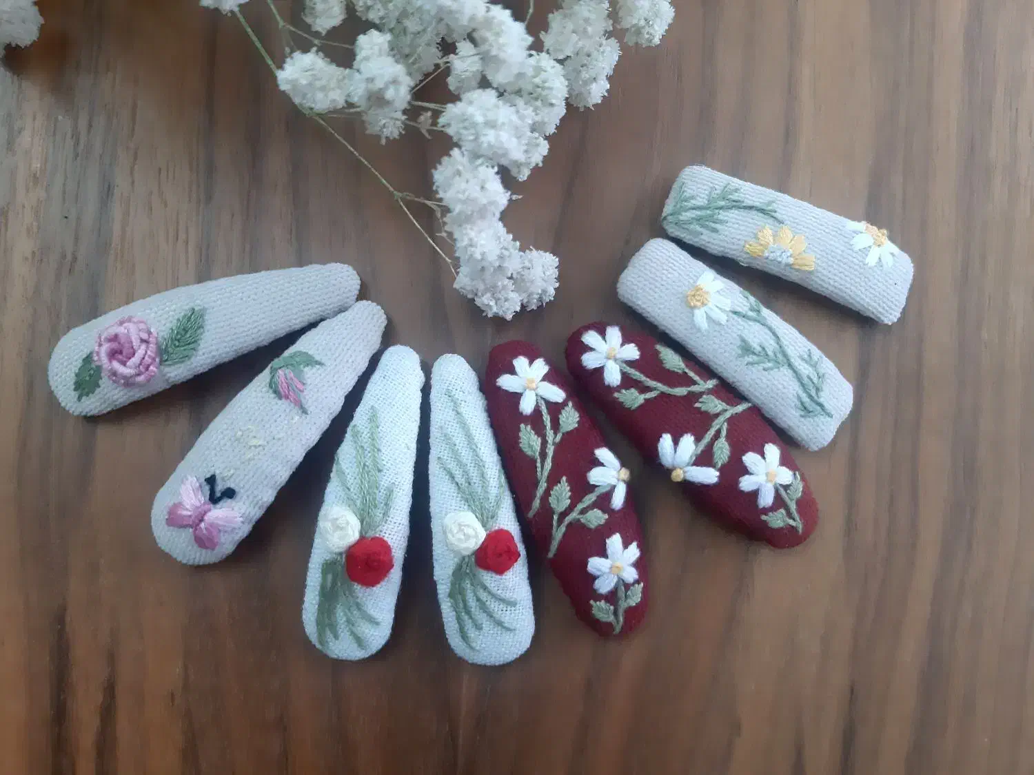 جوراب گلدوزی ،بندعینک گلدوزی و...|لباس|ساوه, |دیوار