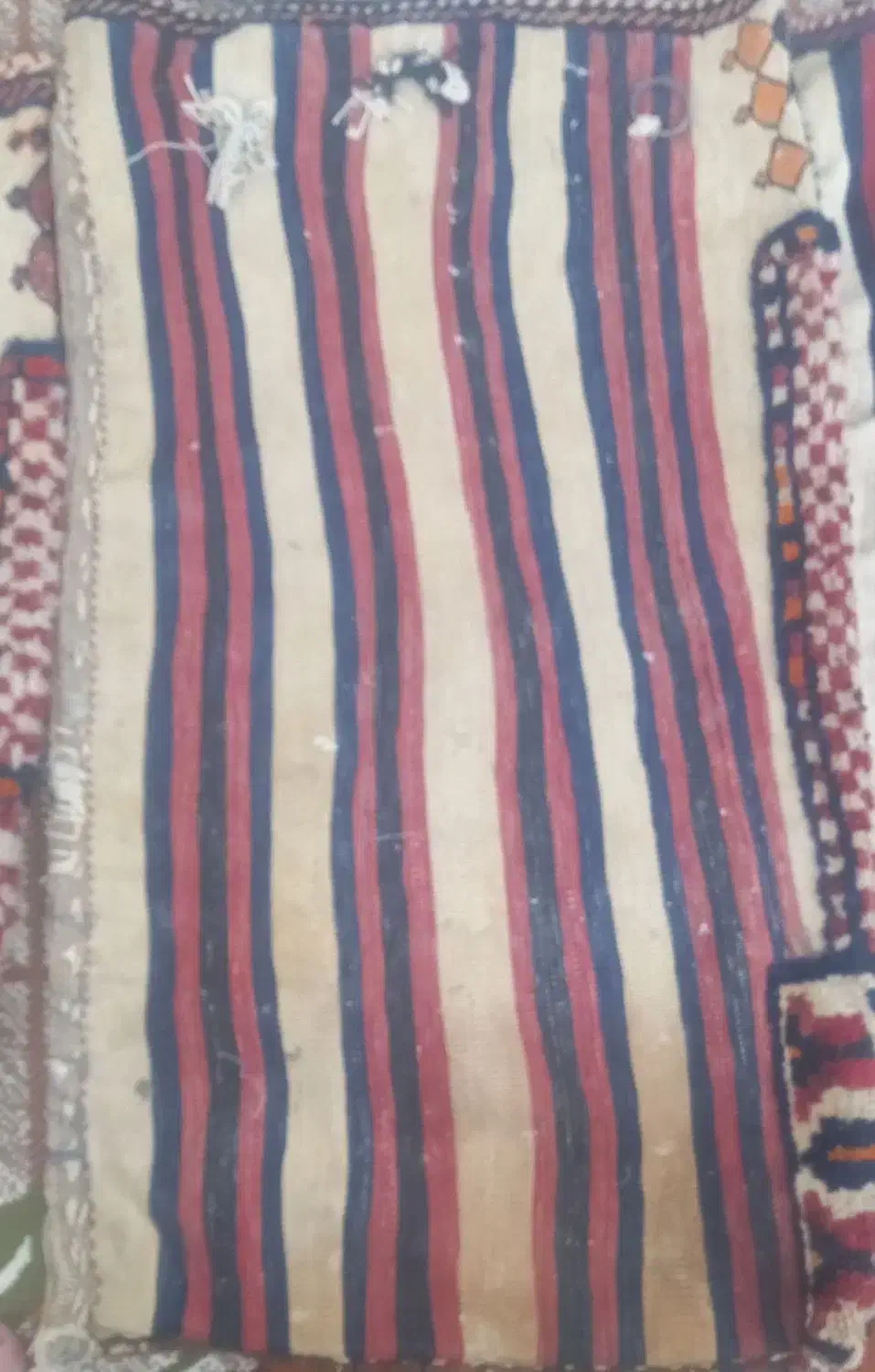 صنایع دستی قدیمی((هور|گلیم، جاجیم، گبه|شهرکرد, |دیوار