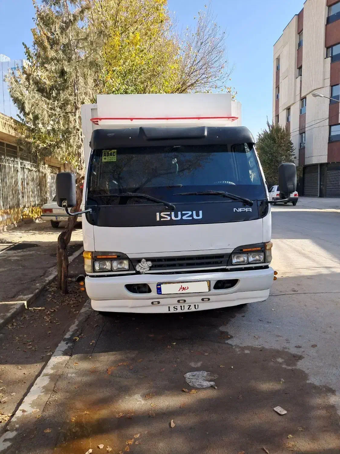 ایسوزو ۴چراغ مدل 84 متور گیربکس پلمپ|خودرو سنگین|بروجن, |دیوار