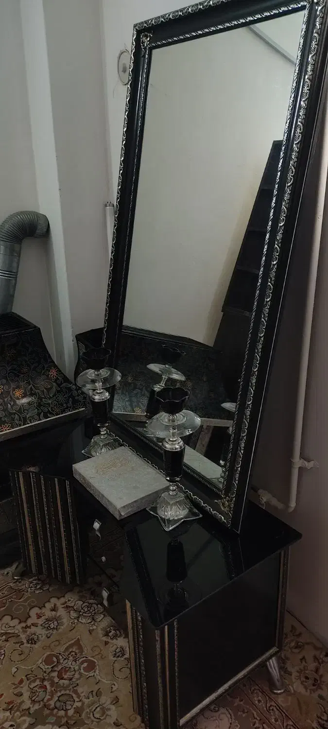 آینه و شمعدان|آینه|گرگان, |دیوار