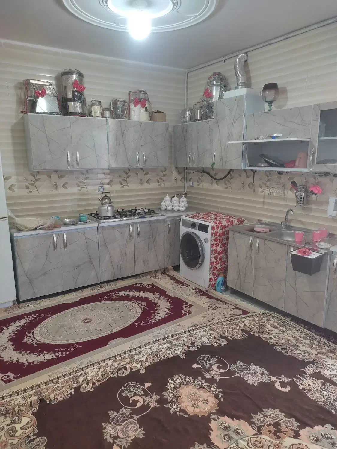 سوییت ویلایی روزانه وهفتگی|اجارهٔ کوتاهمدت آپارتمان و سوئیت|خرمآباد, |دیوار