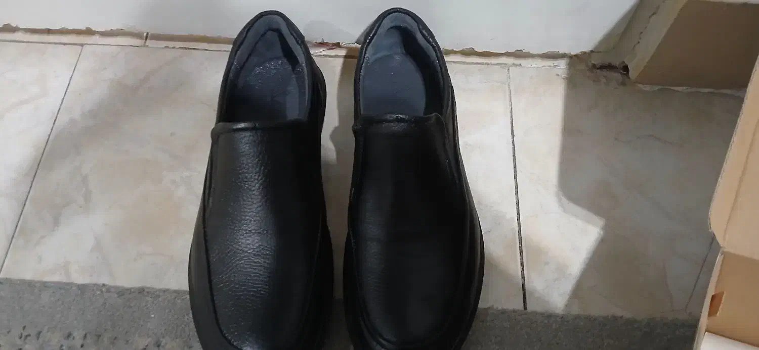 کفش|کیف، کفش، کمربند|فردیس, فردیس|دیوار