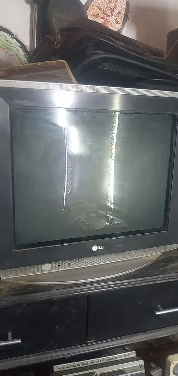 تلویزیون۲۱ اینچ الجی|تلویزیون و پروژکتور|کاشان, عربها|دیوار