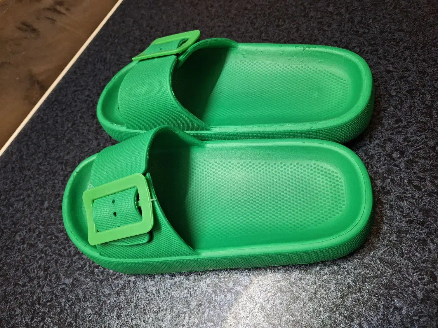 دمپایی زنانه مدل میترا / رنگ سبز / سایز ۳۷|کیف، کفش، کمربند|برخوار, |دیوار