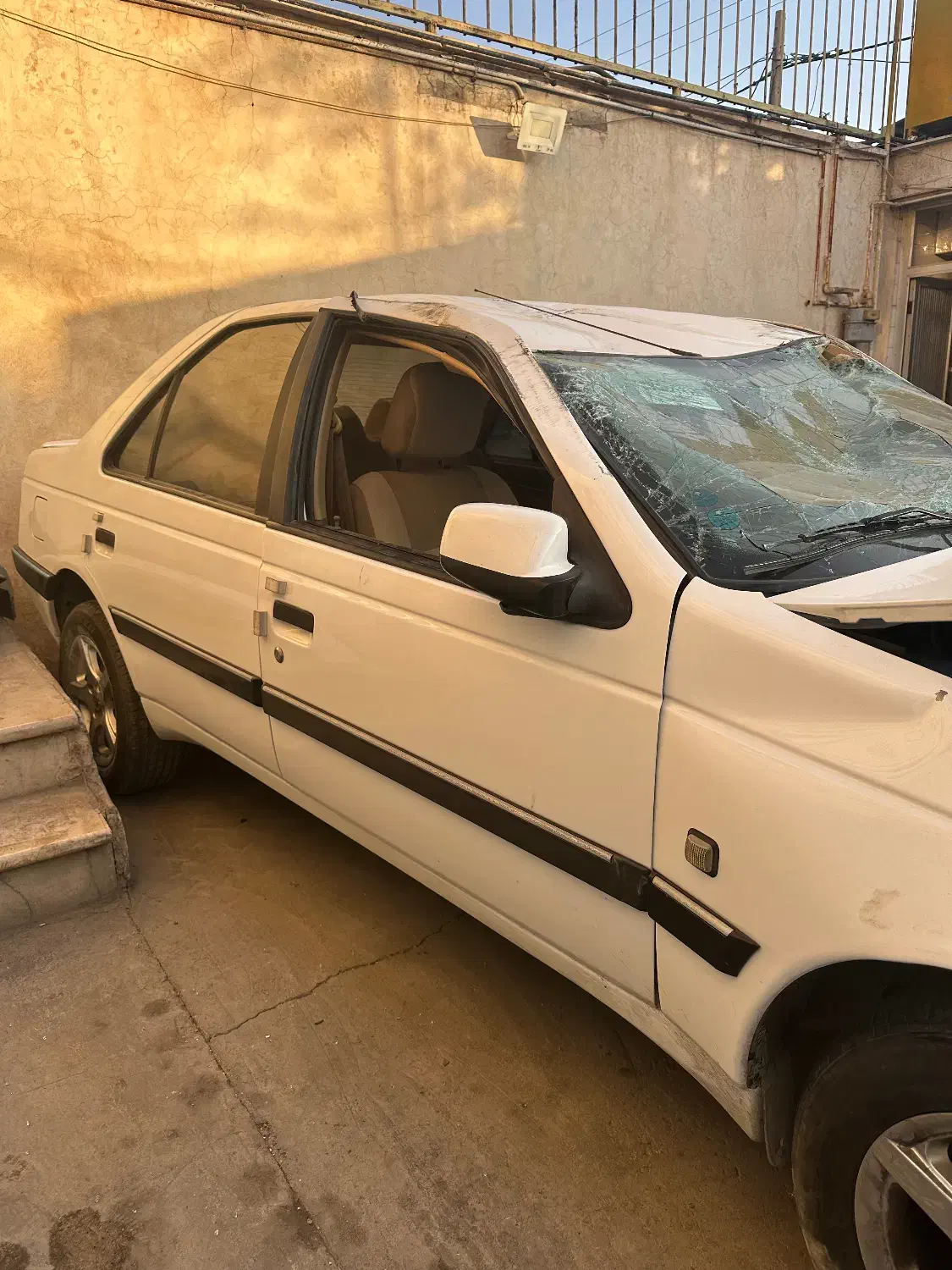 پژو ۴۰۵ slx مدل ۹۸ تصادفی|خودرو سواری و وانت|شیراز, ریشمک|دیوار