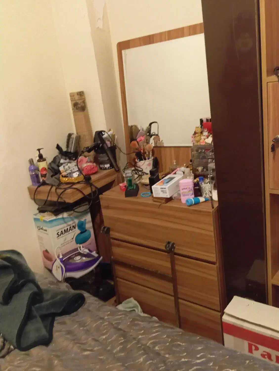 سرویس خواب دونفره|تخت و سرویس خواب|باغستان, |دیوار