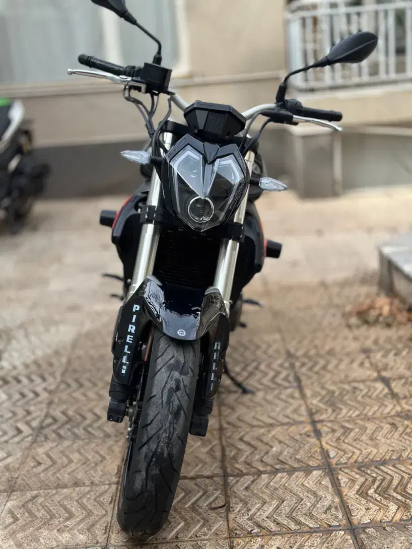 بنلی ۳۰۰ سی سی ۱۴۰۰|موتورسیکلت|تبریز, |دیوار