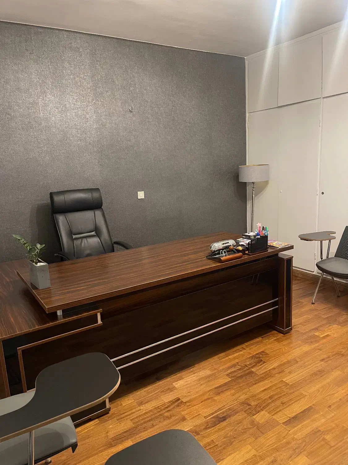 میز مدیریت و کنفرانس|مبلمان اداری|تهران, زعفرانیه|دیوار