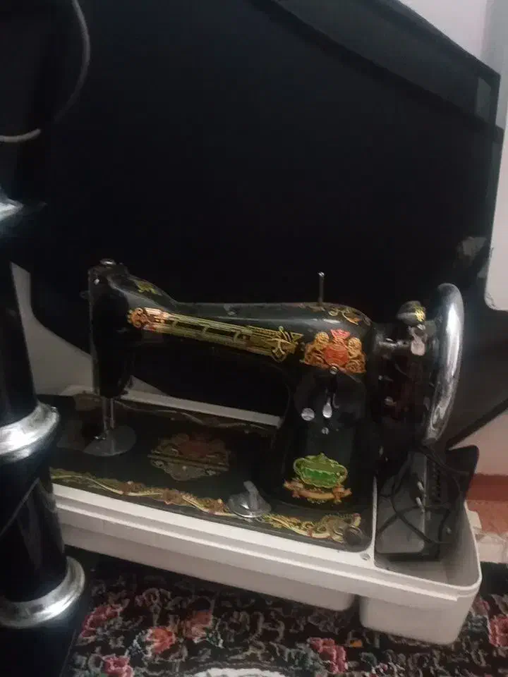 چرخ خیاطی|چرخ خیاطی و ریسندگی|آبدانان, |دیوار