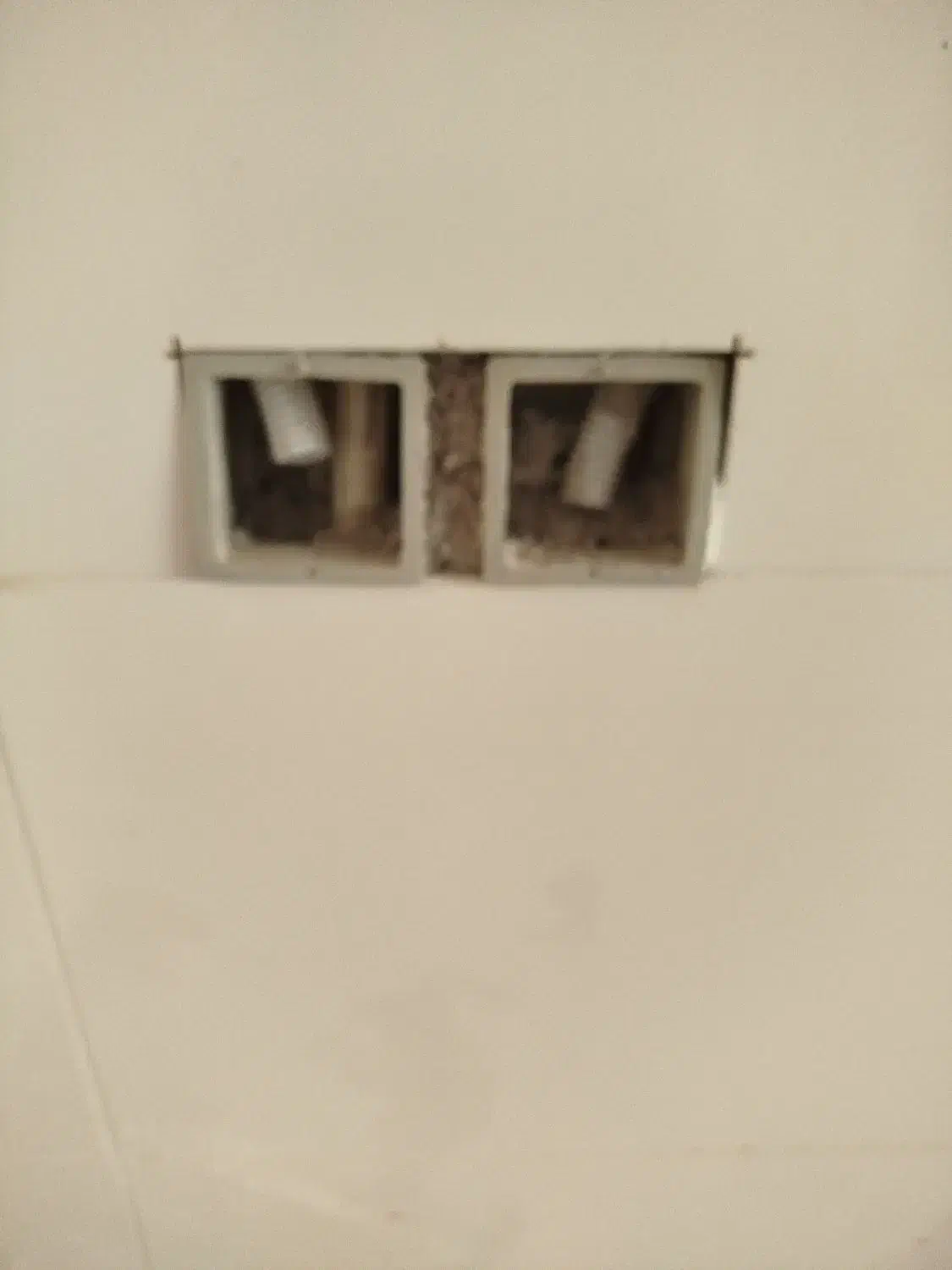 برقکار ساد یا نیمه ماهر|استخدام معماری، عمران و ساختمانی|سبزوار, زینبیه|دیوار