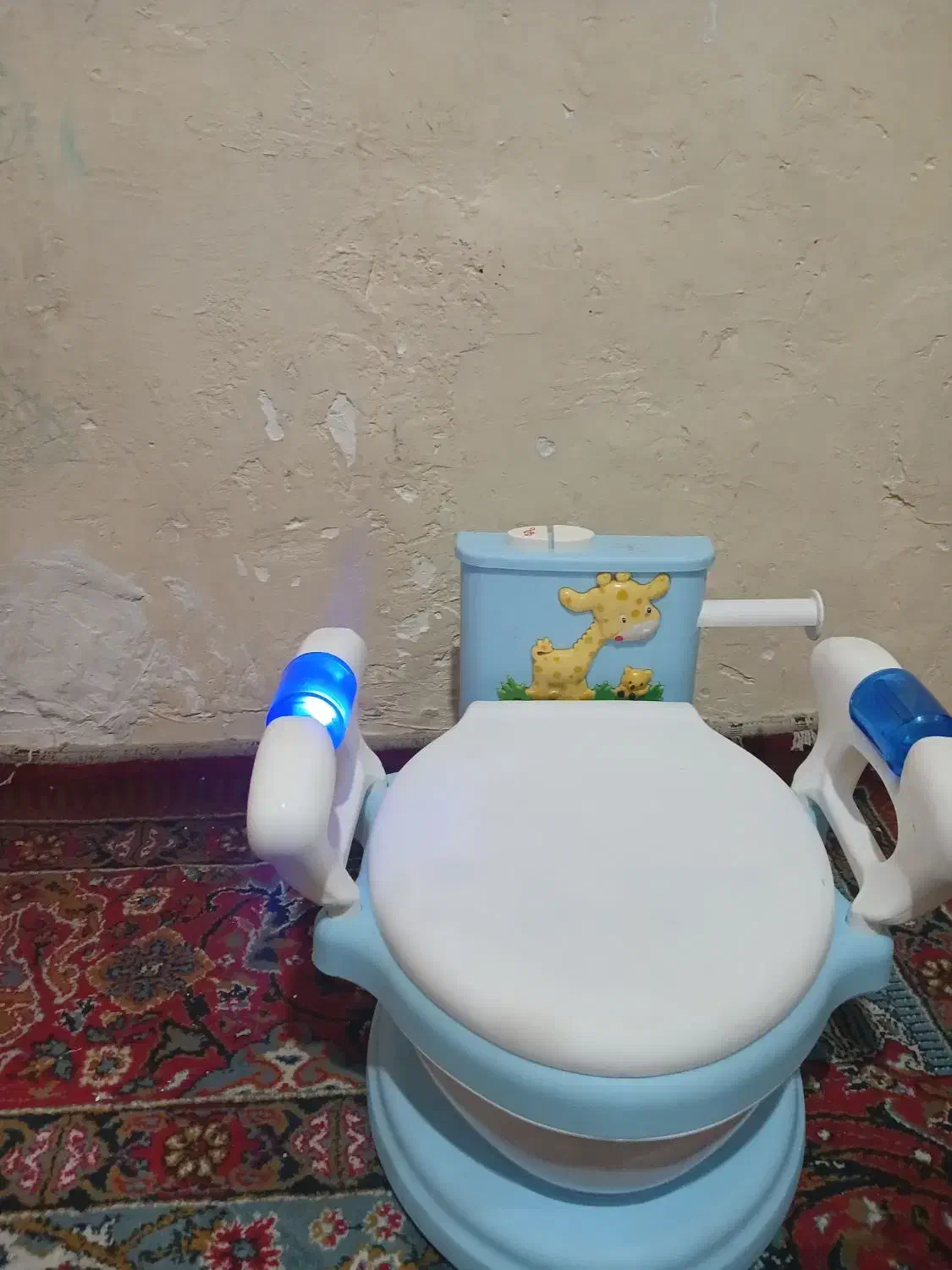 توالت فرنگی بچگانه بااهنگ درحدنو،اصلااستفاده نشده|لوازم سرویس بهداشتی|شاهدشهر, |دیوار