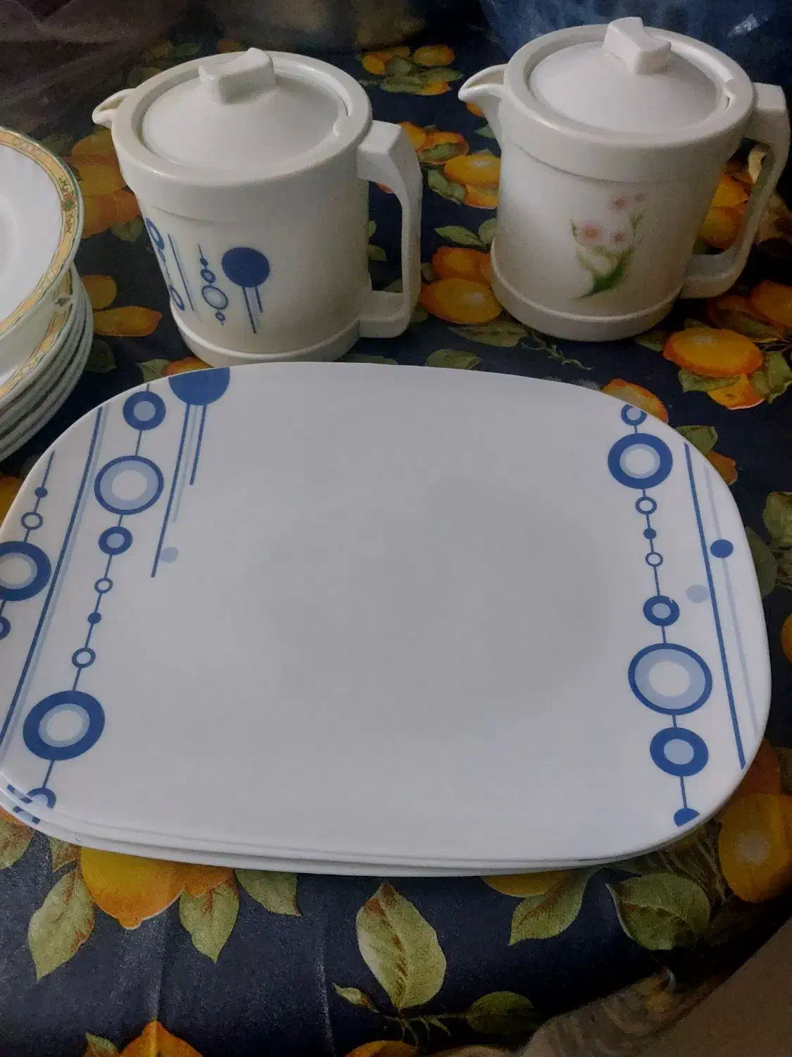 ظروف پذیرایی|کلکسیون اشیاء عتیقه|هشتگرد, مدرس|دیوار