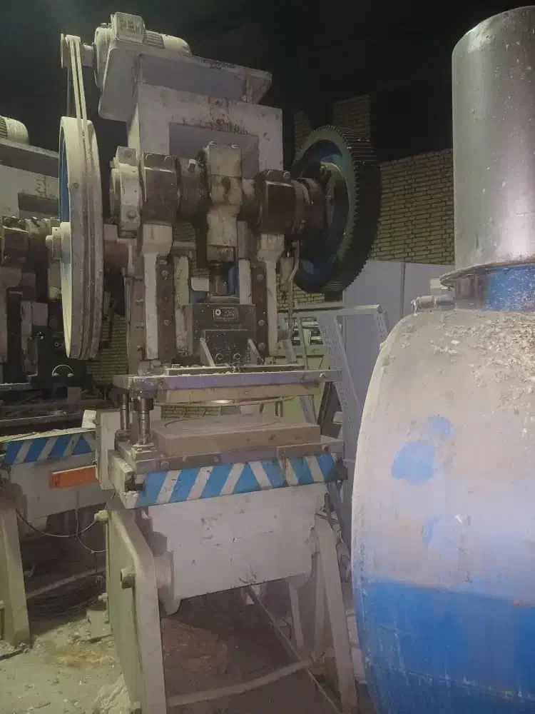 پرس هیدرولیک و ضربه ای|ماشینآلات صنعتی|رباطکریم, شهرک صنعتی نصیرآباد|دیوار