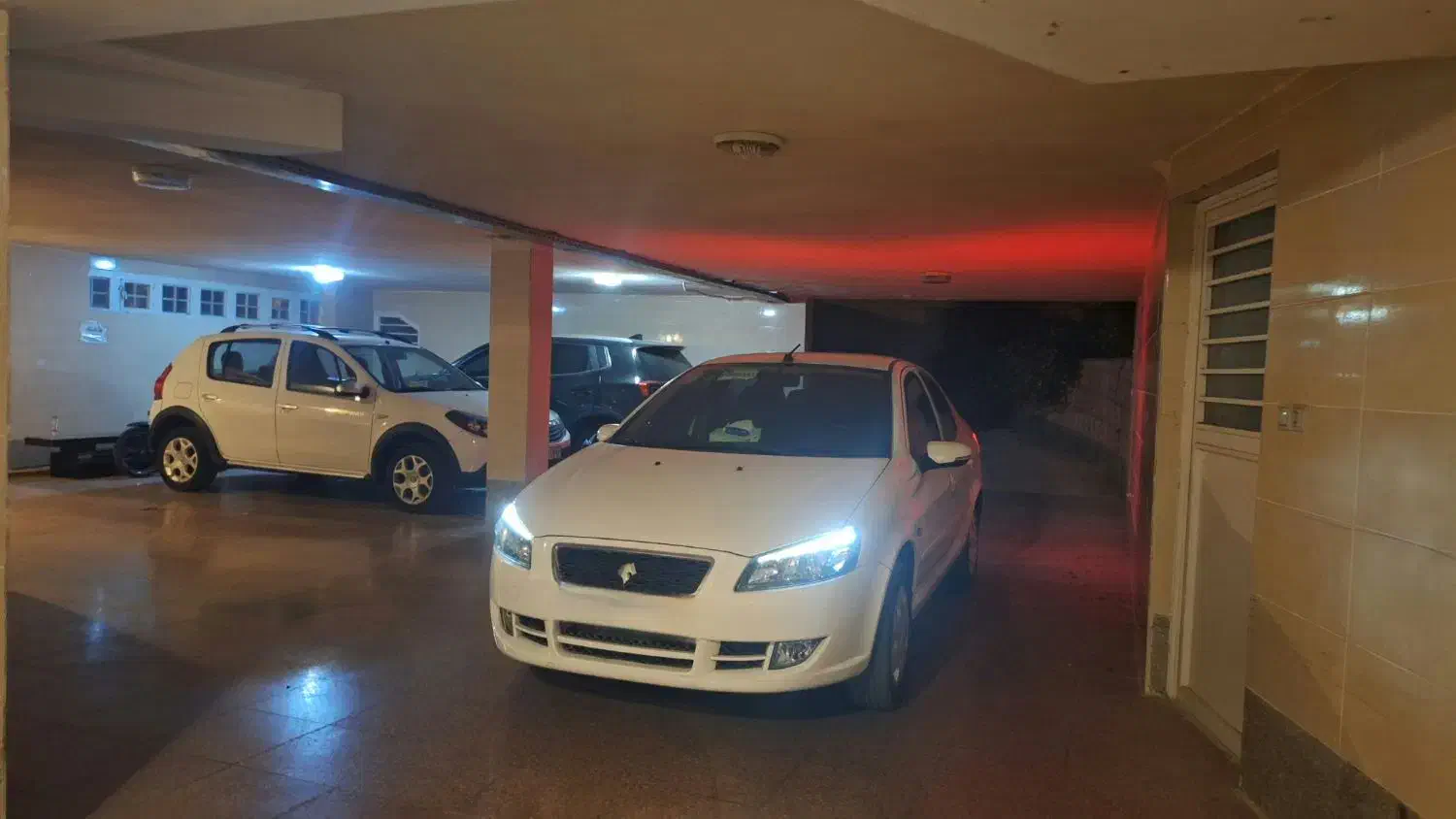 رانا پلاس درحد|خودرو سواری و وانت|شیراز, گلدشت معالیآباد|دیوار