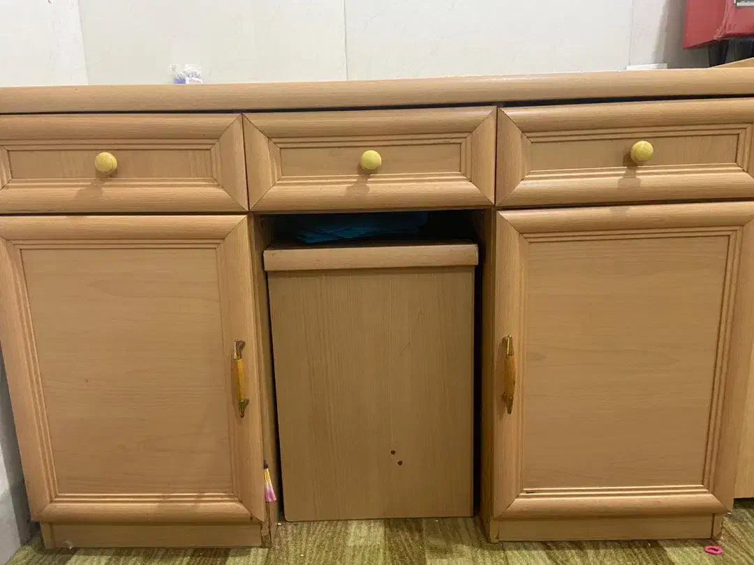 فروش تخت 2نفره همراه با 2عدد پا تختی و میز ارایش|تخت و سرویس خواب|آبادان, |دیوار