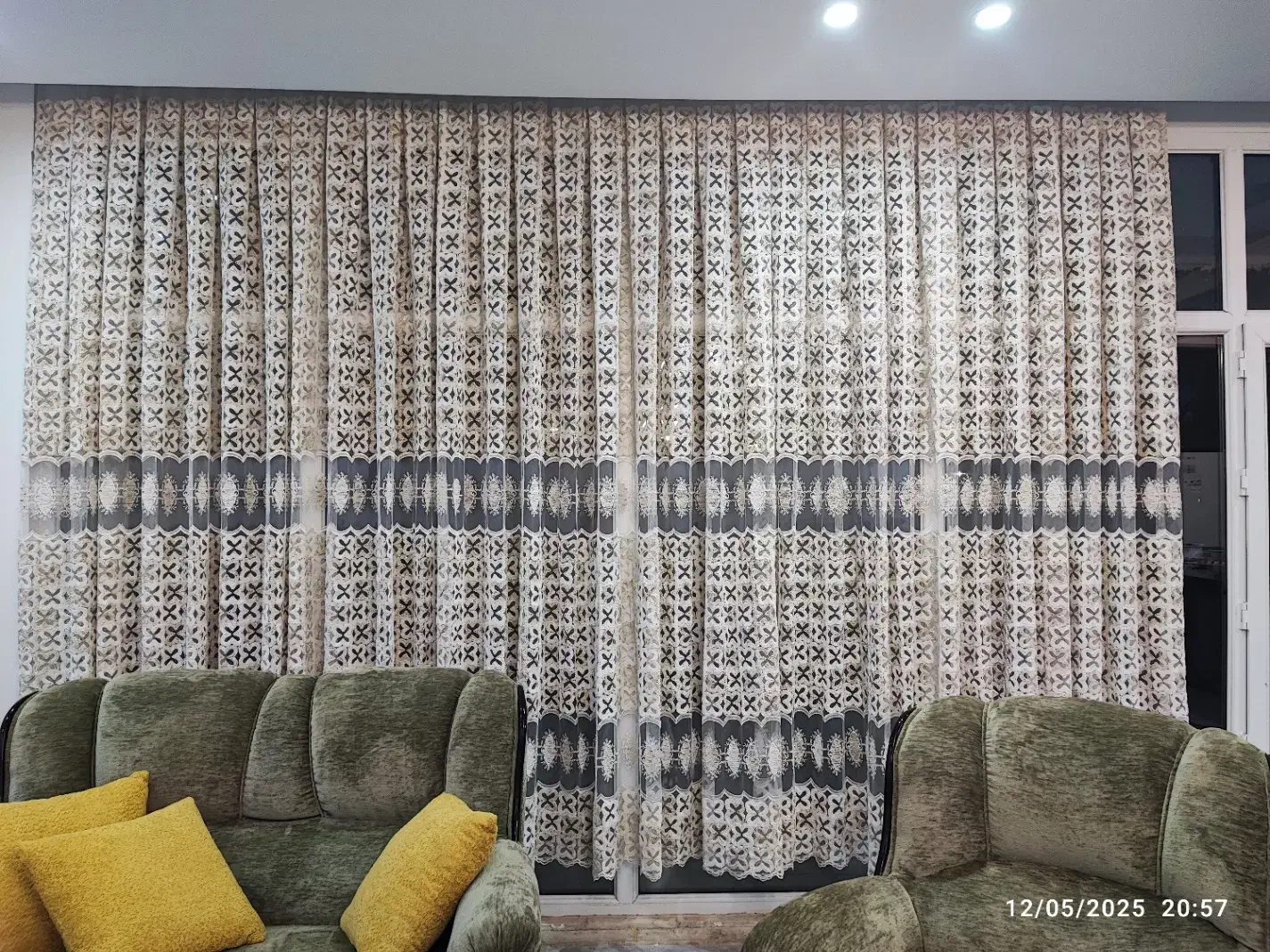 پرده کار شده گیپور ترک.|پرده، رانر، رومیزی|کرج, باغ سیب|دیوار