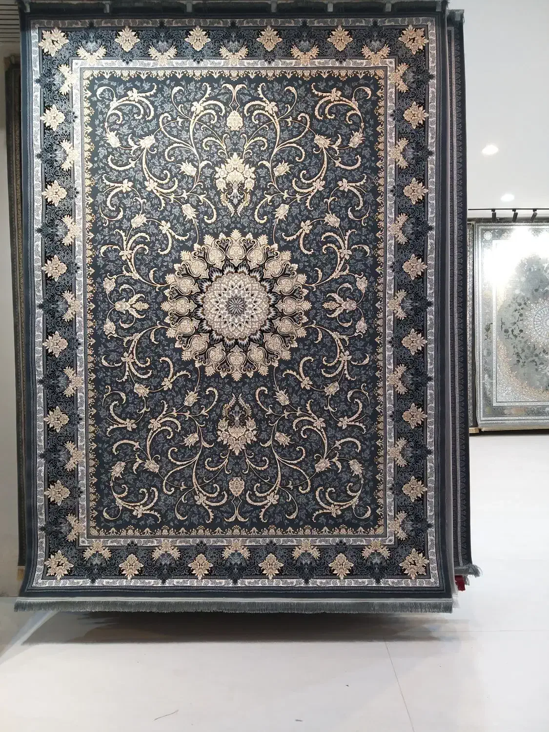 فرش۹ متری تک قیمت شکسته.|فرش|مشهد, سجادیه|دیوار