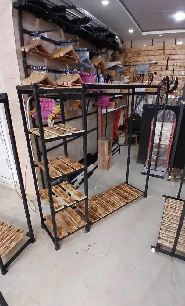 رگال بغل طبقاتی تکنوفلز|بندرخت و رخت‌آویز|رشت, کوی حسینی|دیوار