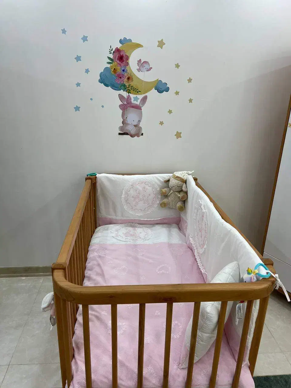 تخت نوزاد و کودک|تخت و صندلی بچه|بوشهر, |دیوار