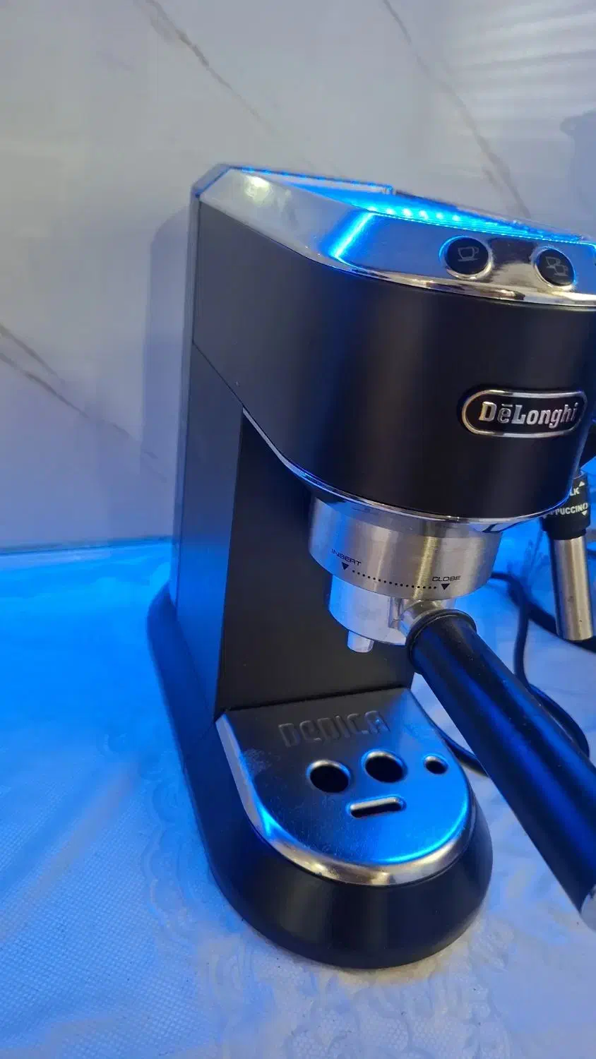 قهوه ساز دلونگی در حد نو یکی دو بار استفاده شده|سماور، چایساز، قهوهساز|گنبد کاووس, |دیوار