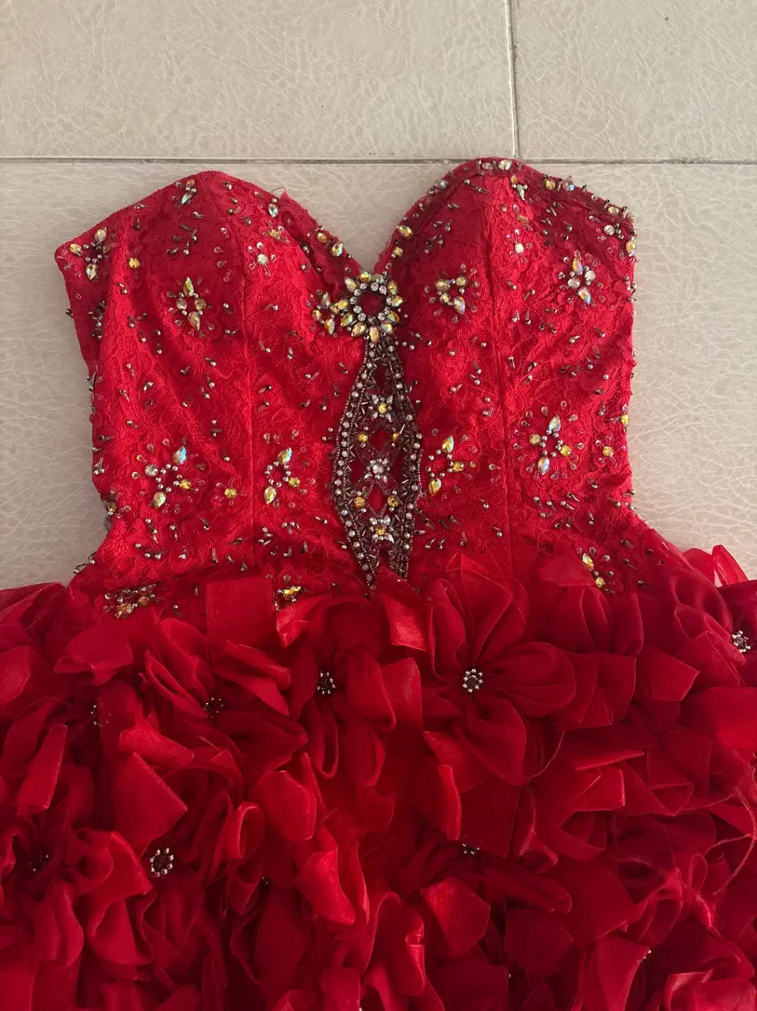 لباس مجلسی|لباس|قم, نیروگاه|دیوار