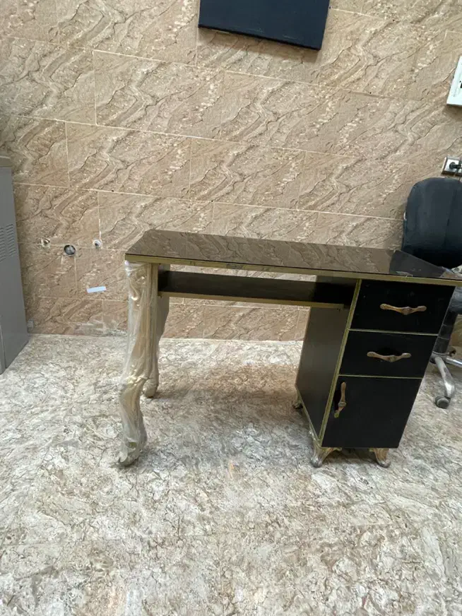 میز|مبلمان اداری|شاهدشهر, |دیوار