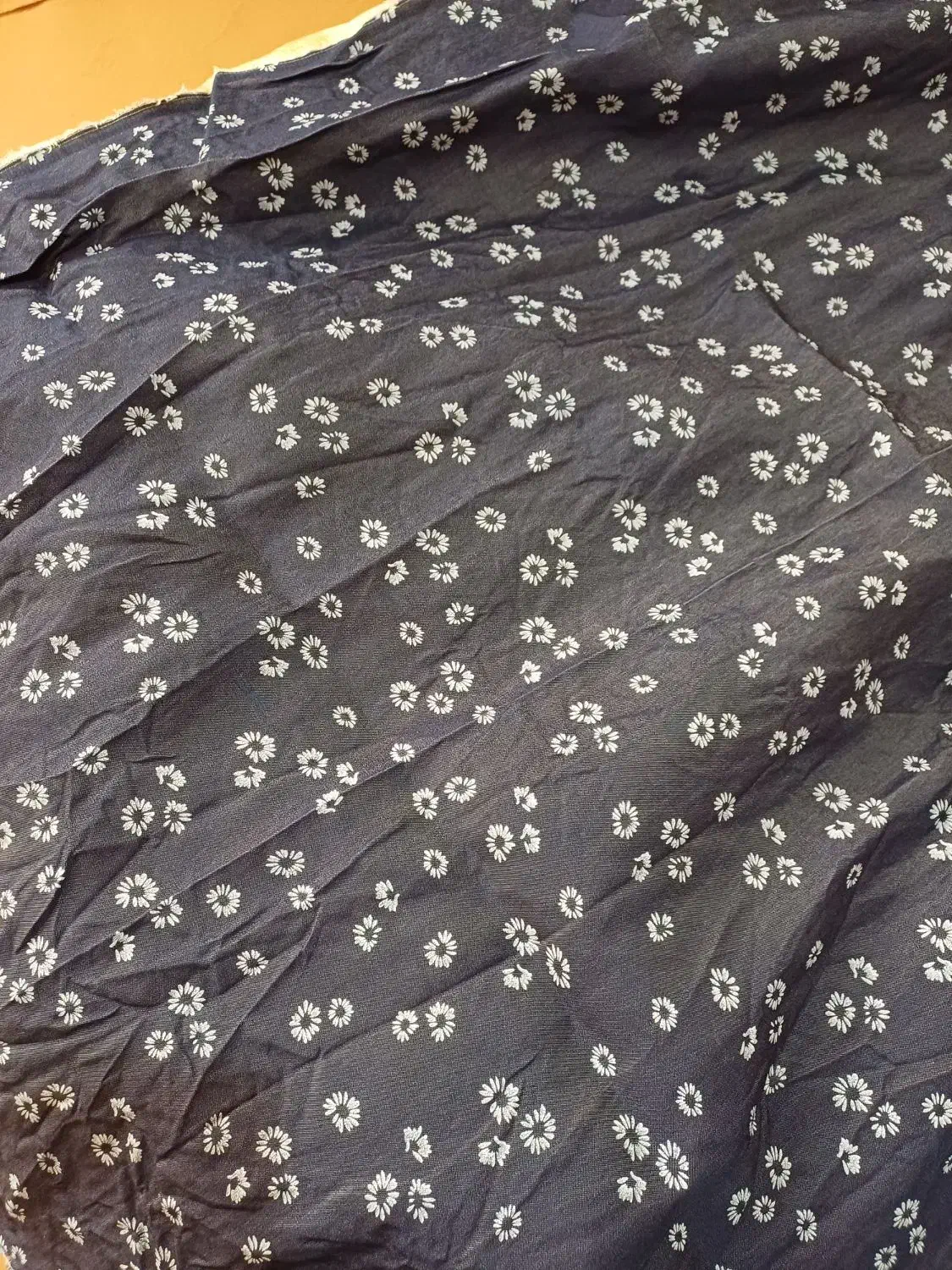 پارچه مازراتی لی طرحدار|لباس|نظرآباد, نظرآباد|دیوار