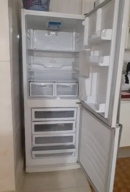 یخچال|یخچال و فریزر|تاکستان, |دیوار