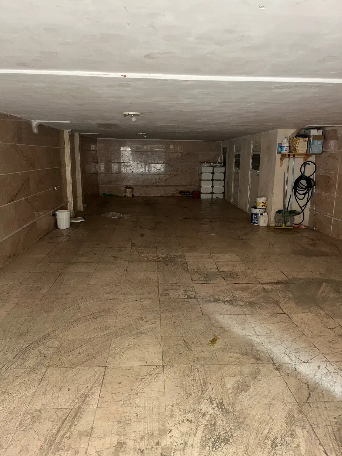 ۷۵ متر/حیلط خلوت/پارکینگ/پیروزی خ زینتی افخم