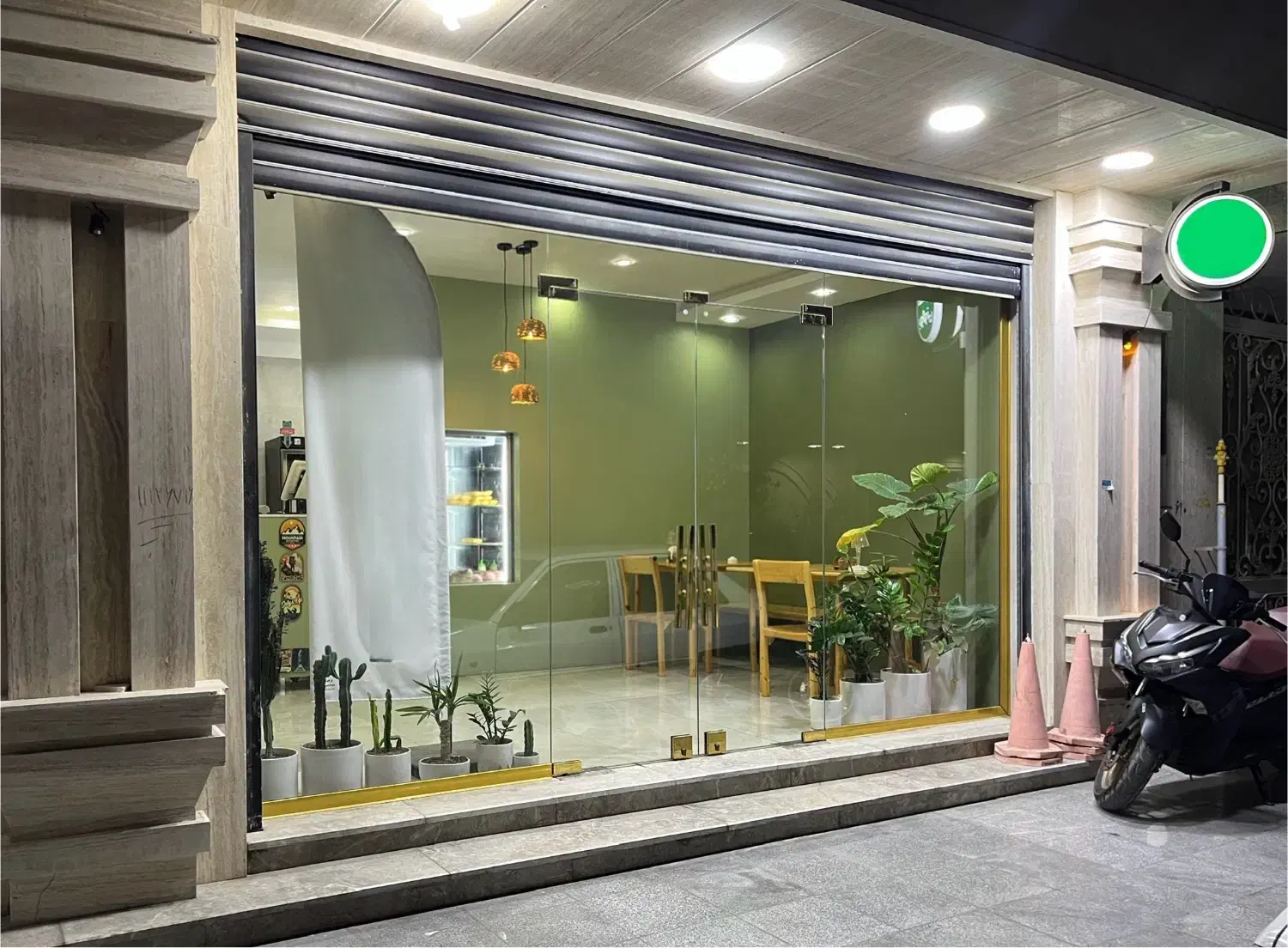 اجاره مغازه تجاری ۴۸ متری خیابان اتوبوسرانی|اجارهٔ مغازه و غرفه|بندرعباس, |دیوار