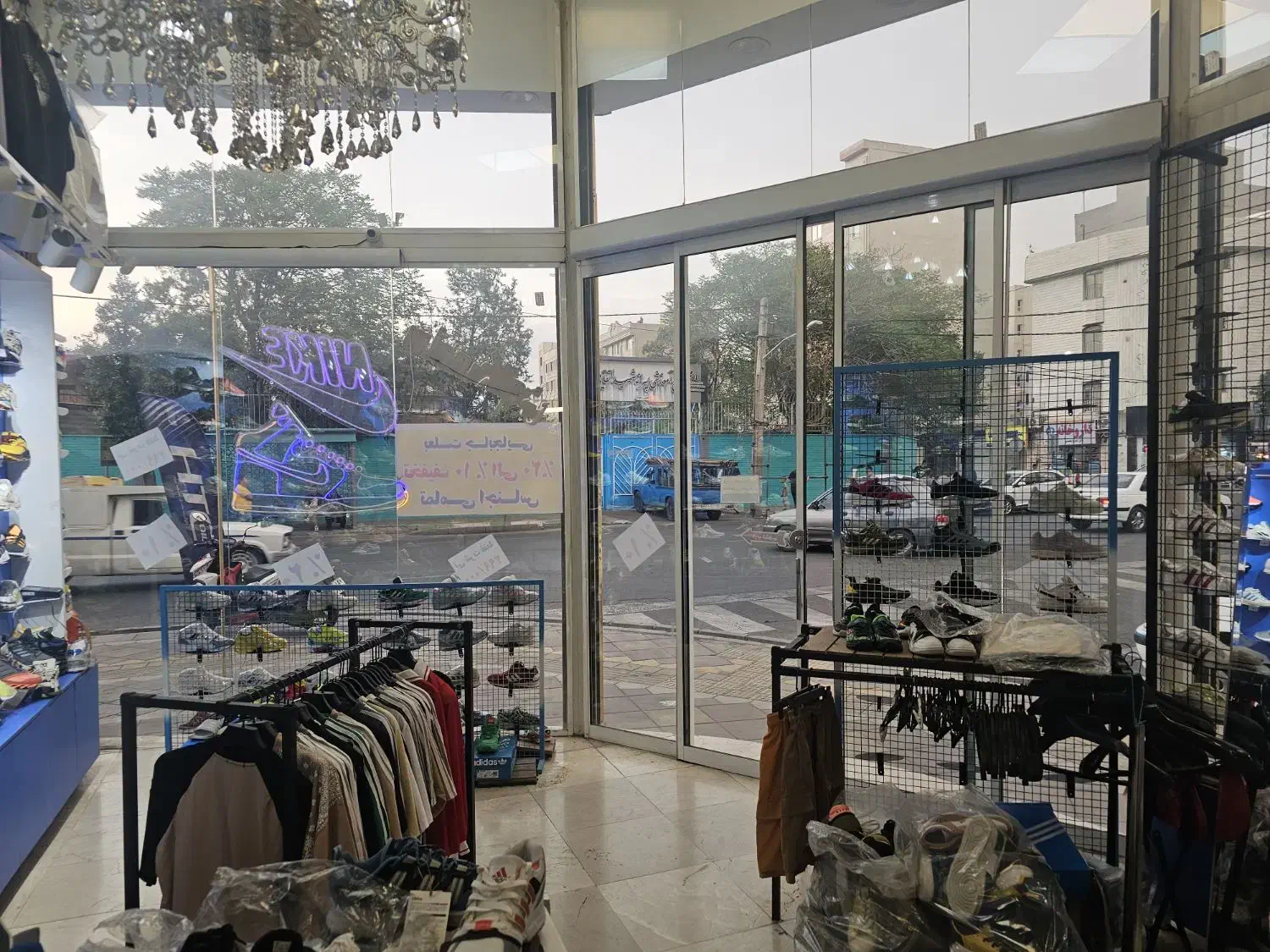 مغازه از ما کار ازشما جهت همه مشاغل سر نبش|فروش مغازه و غرفه|تهران, کیانشهر|دیوار