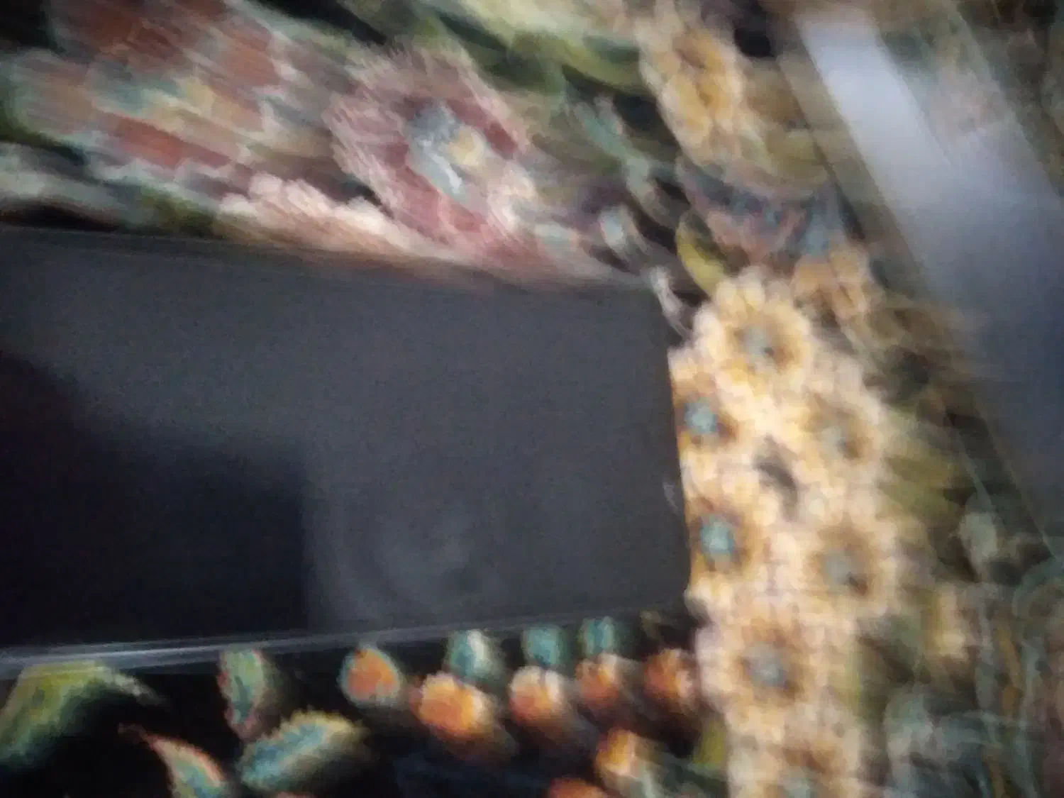 نونو هستش|موبایل|قم, زاویه|دیوار