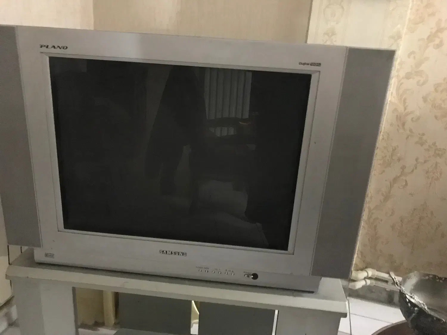 تلویزیون پلانو سامسونگ نقره ای سالم و درحدنو|تلویزیون و پروژکتور|تهران, سازمان آب|دیوار