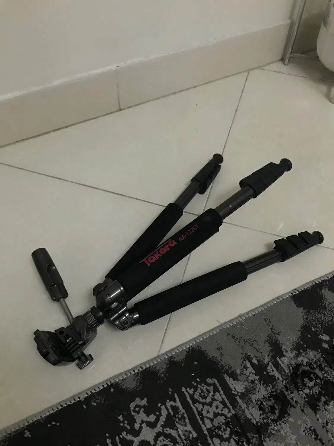 سه پایه تاکارا نو|دوربین عکاسی و فیلم‌برداری|پاکدشت, پاکدشت (مامازند)|دیوار