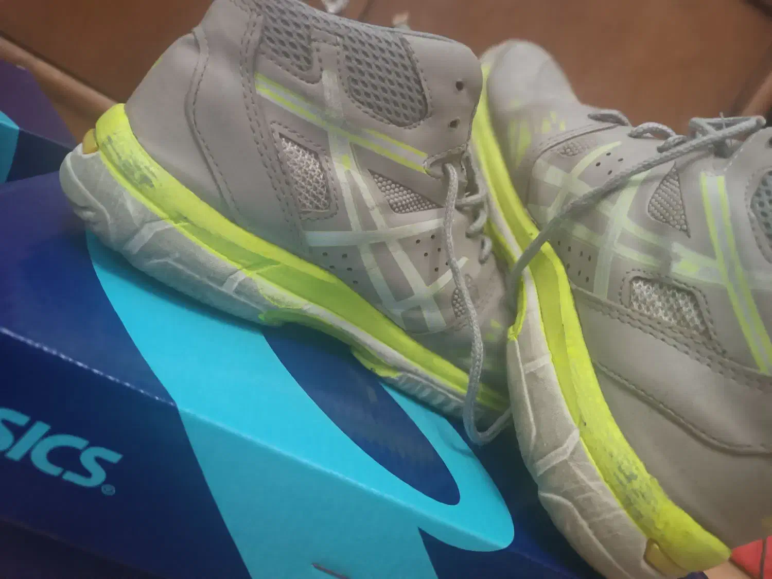 کفش (بسکتبال،والیبال) سایز ۳۹|ورزش‌های توپی|سمنان, |دیوار